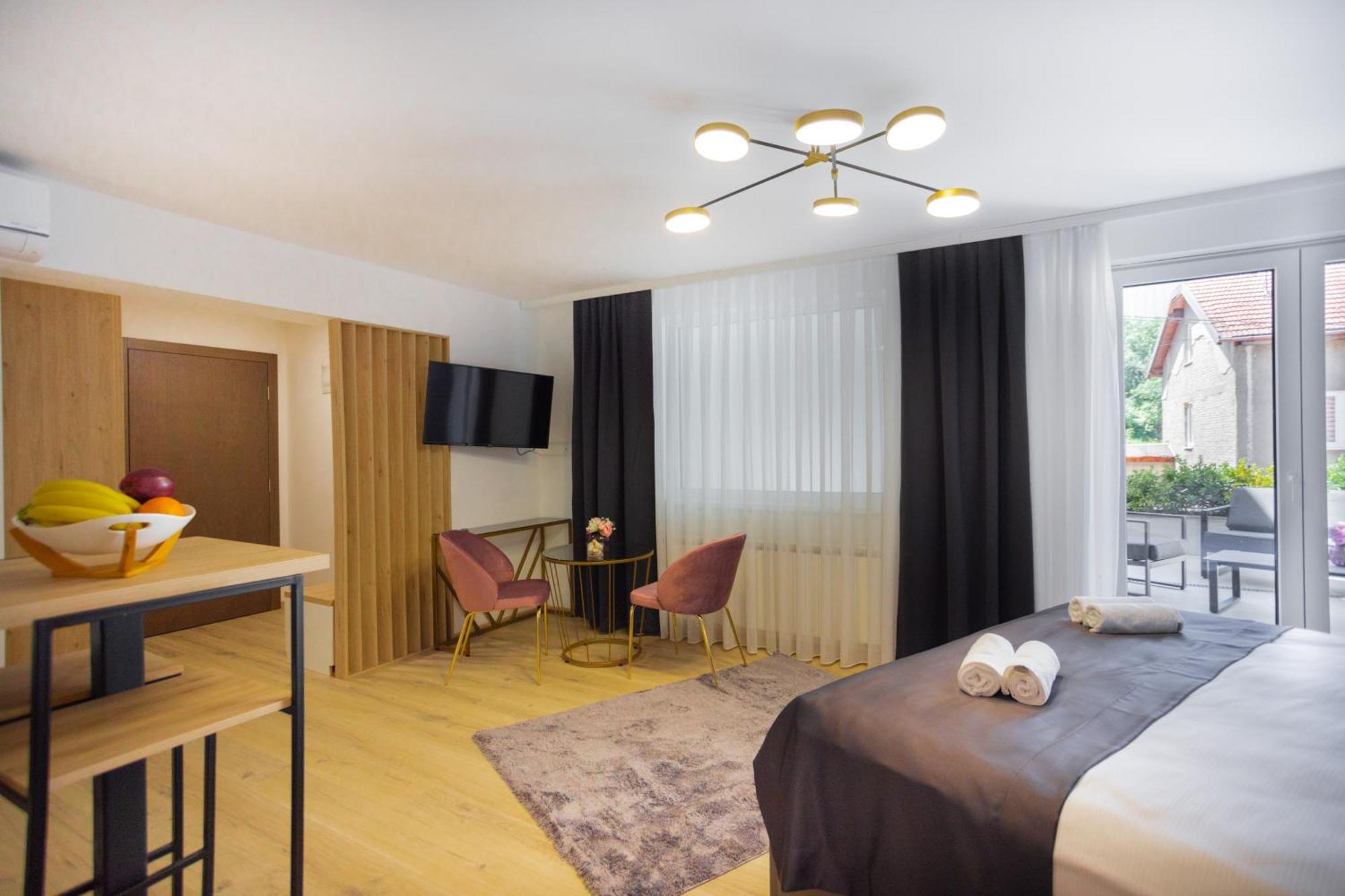 Апартаменти Happy House Old Town Luxury Сараєво Екстер'єр фото